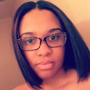 Meet your Posher, Mikayla